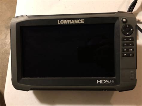 FS Lowrance HDS 9 Gen 3 with structure scan transducer - The Hull Truth ...