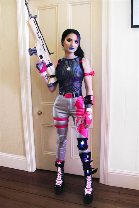 Fortnite Cosplay - 9GAG