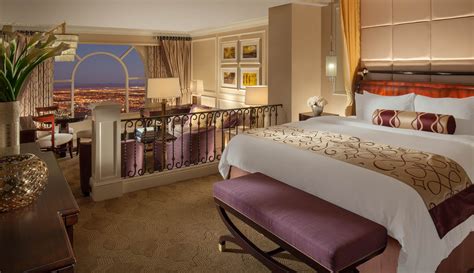 Luxury Suite | The Venetian® Las Vegas | Vegas hotel rooms, Venetian ...