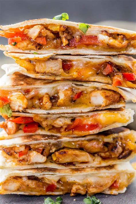 Chicken Fajita Quesadilla Recipe - Valentina's Corner