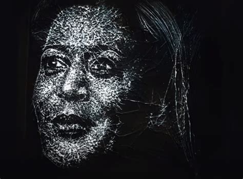 Kamala Harrisâ€™ glass portrait celebrates her election