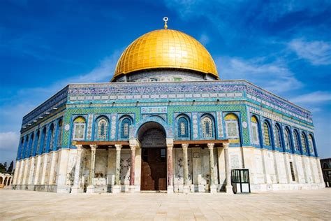 10 Spectacular Facts about Masjid Al Aqsa | Islamic Landmarks