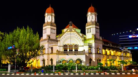 LAWANG SEWU Tiket, Daya Tarik dan Lokasi