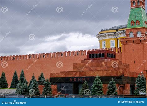 Lenin`s Tomb in Red Square in Moscow Editorial Image - Image of ...