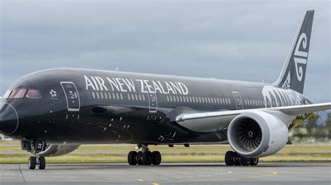 Air New Zealand flight from Seoul makes medical layover in Cairns ...