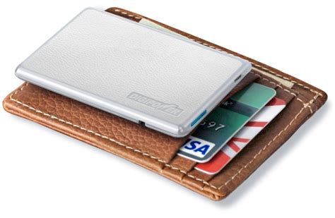 DigiPower ChargeCard – an emergency mobile charger that fits in your wallet