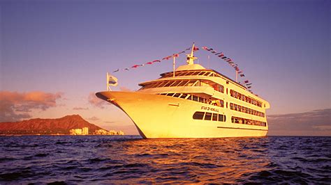 Hawaii Oahu｜Star of Honolulu｜Three Star Sunset Dinner & Show Cruise ...