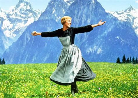 Julie Andrews in The Sound of Music | Sound of music tour, Sound of ...