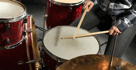 How to Tune a Snare Drum - Techniques to Get a Deep, Punchy, Fat Sound ...