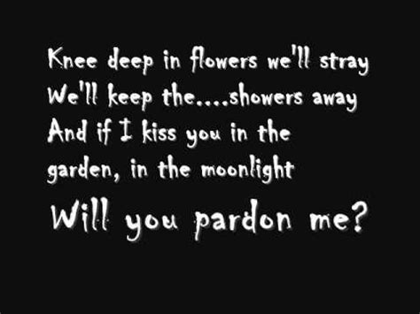 Tip Toe (Through The Tulips) Tiny Tim - Insidious Lyrics - YouTube