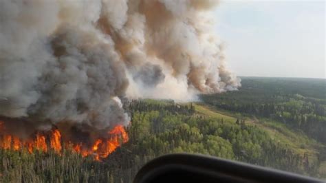 Fort McMurray fire grows to 423,000 hectares, continues to threaten ...