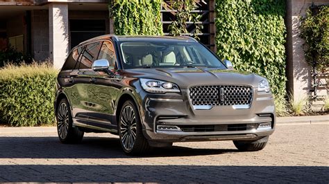 2025 Lincoln Aviator Specs 2025 - Piers Clark