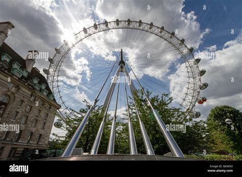 The London Eye Ferris Wheel. London, UK Stock Photo - Alamy