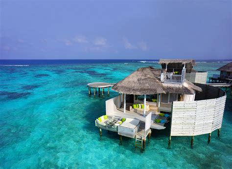 6 Amazing Floating Villas and Overwater Bungalow Hotels