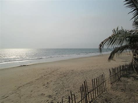 ABERDEEN/LUMLEY BEACH - Review of Lumley Beach, Freetown, Sierra Leone ...