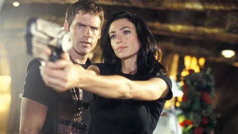 Why FARSCAPE's John Crichton and Aeryn Sun Are the Greatest - Nerdist