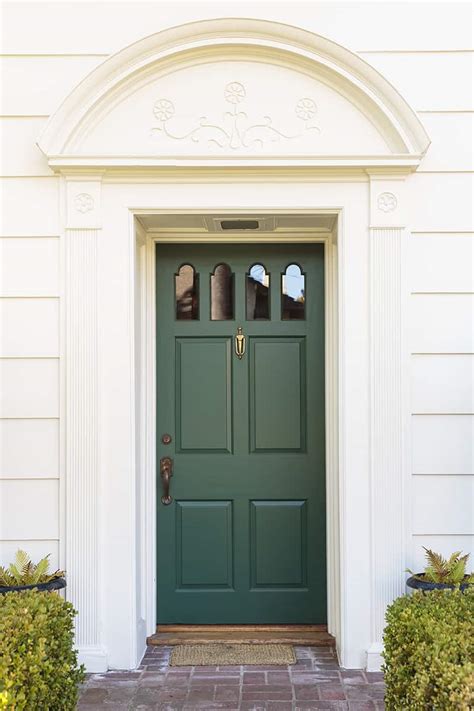 17 Green Front Door Ideas to Bring Harmony to Your Home with Pictures ...