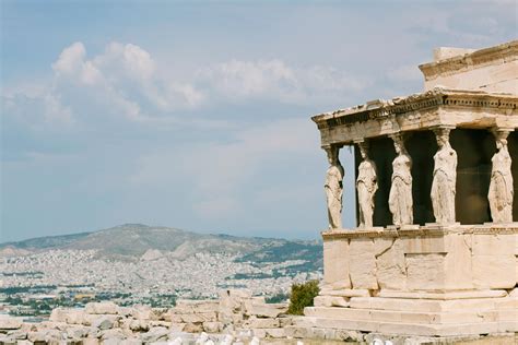 Ruins of Athens Greece - Entouriste