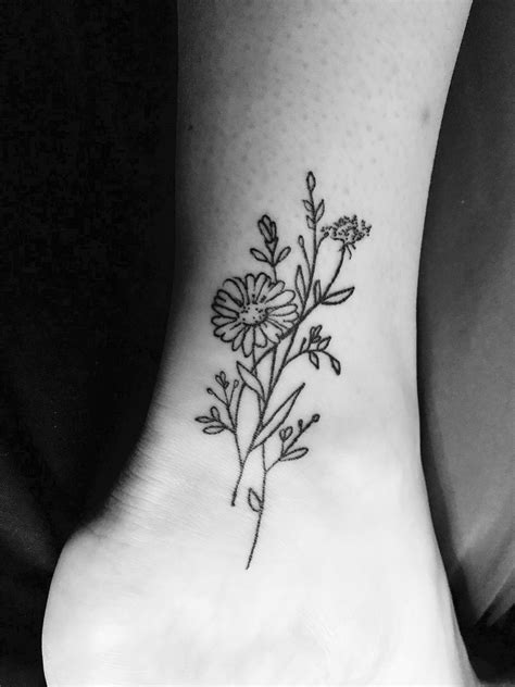 Flower tattoo ideas, minimalist tattoo, black and white, fine line ...