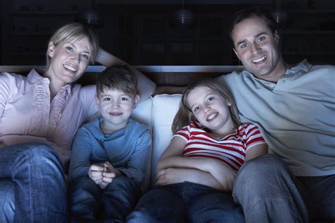 Family Movie Nights Can Be a Great Experience - Funender.com