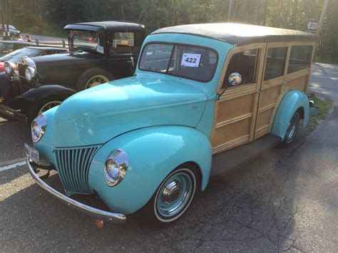 1940 Ford 1/2ton Woodie newbuild. It's quite a good looking Woodie ...