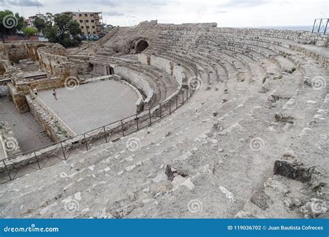 Roman Amphitheatre, Tarragona. Editorial Photography - Image of tourism ...