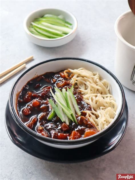 Jajangmyeon Mie Korea Lezat dan Sederhana - Resep | ResepKoki