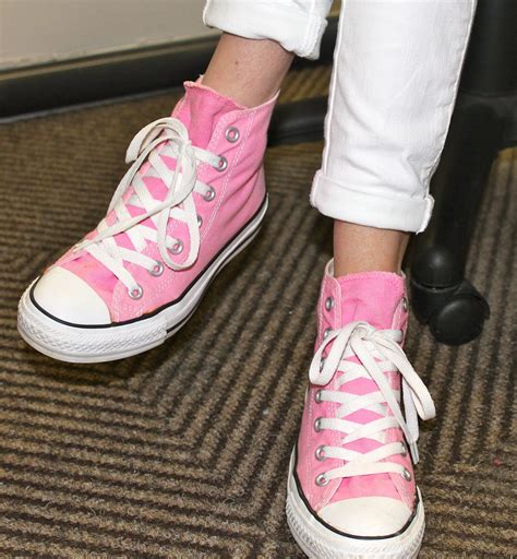 Pink Converse high-tops-Im thinking these will do for summer--all the ...