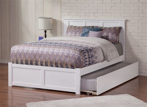 Madison Full Platform Bed with Flat Panel Foot Board and Full Size ...