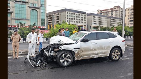 9 dead as cars crash, plough into crowd on Gujarat highway | Latest ...