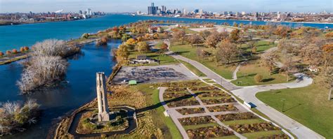 Belle Isle State Park - Detroit, Michigan - Heritage Design