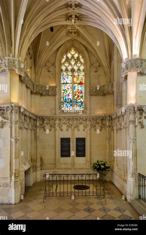 Grave of Leonardo da Vinci, Chapel Saint Hubert, Chateau Amboise, Loire ...