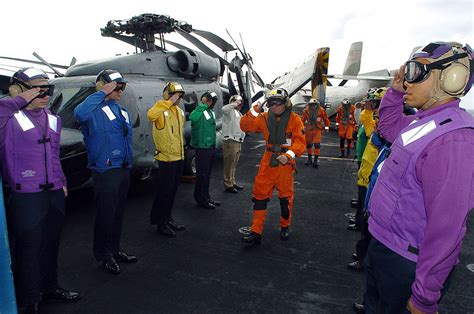 US Navy Aircraft Carrier Deck Personnel Shirt Colors Explained | SOFREP