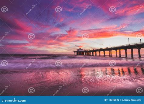 Stunning Sunset at Manhattan Beach Pier Stock Photo - Image of ocean ...