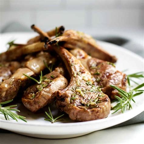 Easy Grilled Lamb Chops Recipe - Pinch and Swirl