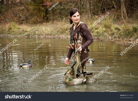 Woman Duck Hunter Camo Waders Pond Stock Photo 90176446 - Shutterstock