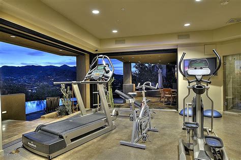 27 Luxury Home Gym Design Ideas for Fitness Buffs