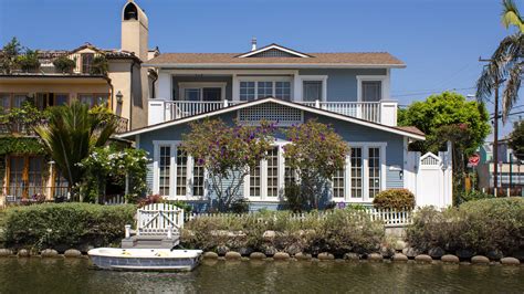 Venice Canals | Things to do in Venice, Los Angeles