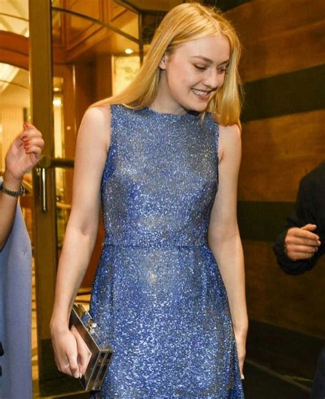 Dakota Fanning | Dakota fanning, Fashion, Cocktail dress