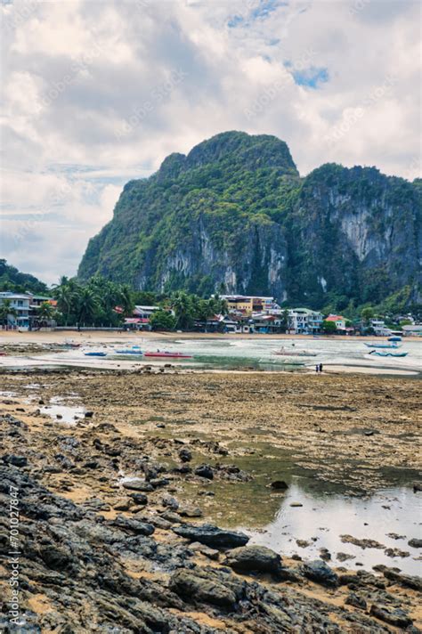 El Nido, Palawan Philippines - December 18, 2023: Boats and beach bars ...