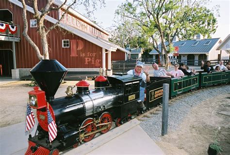 Santa Ana Zoo | Buena Park, CA