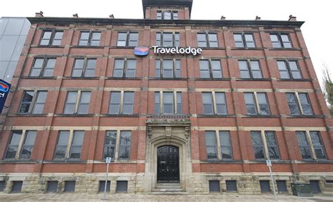 TRAVELODGE, MACCLESFIELD - Dortech Architectural Systems Ltd.