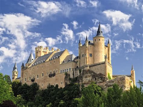 Great Castles of Europe: Alcázar of Segovia