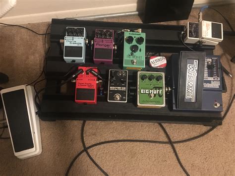 My pedal board setup for bass : r/guitarpedals