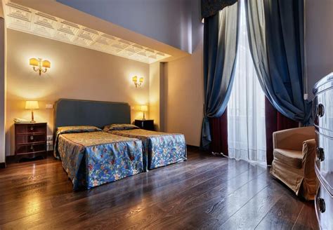 The Best Hotels In Naples, Italy | CuddlyNest