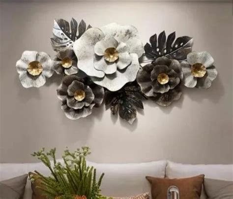 Golden Iron Wall Art, For Home Decor, Size: 52 at Rs 2800/piece in ...