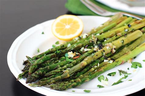 Garlic Roasted Asparagus with Fresh Herbs and Lemon Recipe | MyFoodDiary