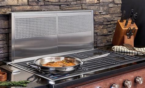 Wolf 36 Gas Cooktop With Downdraft - In Fronthouse