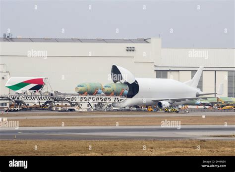 Airbus beluga hi-res stock photography and images - Alamy