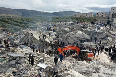 Syria quake survivors battle cold in tents and vehicles | GMA News Online